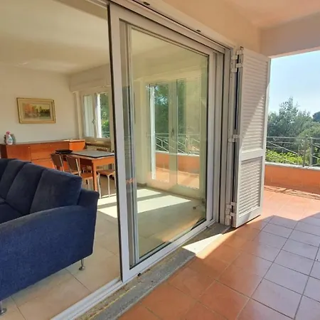 In Con Piscina Apartment